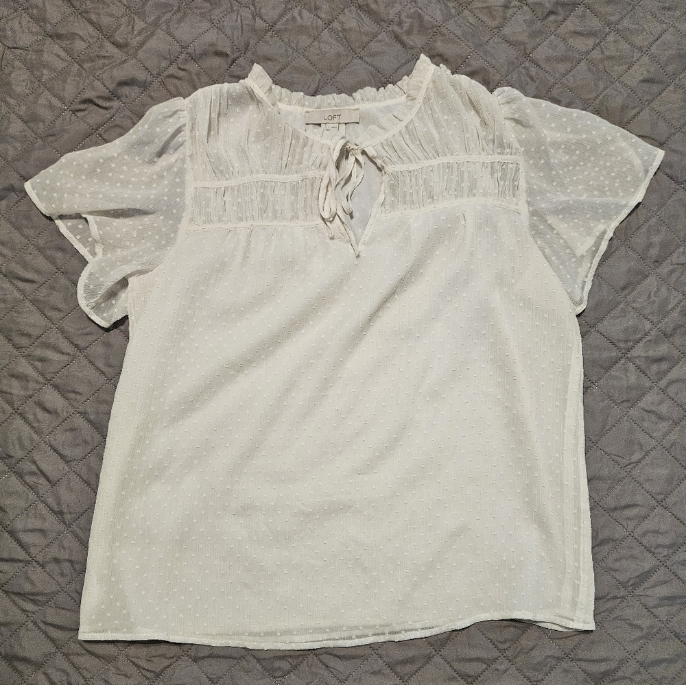 LOFT Cream Short Sleeve Blouse